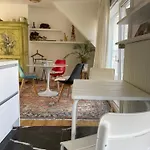 Апартаменты Poppies, Terras, Free Parking Остенде