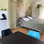 Апартаменты Poppies, Terras, Free Parking Остенде