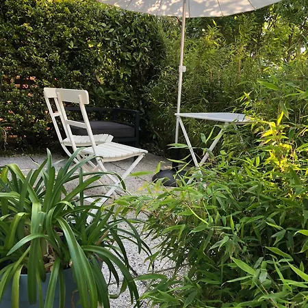 Guesthouse Poppies, Terras, Free Parking Apartman